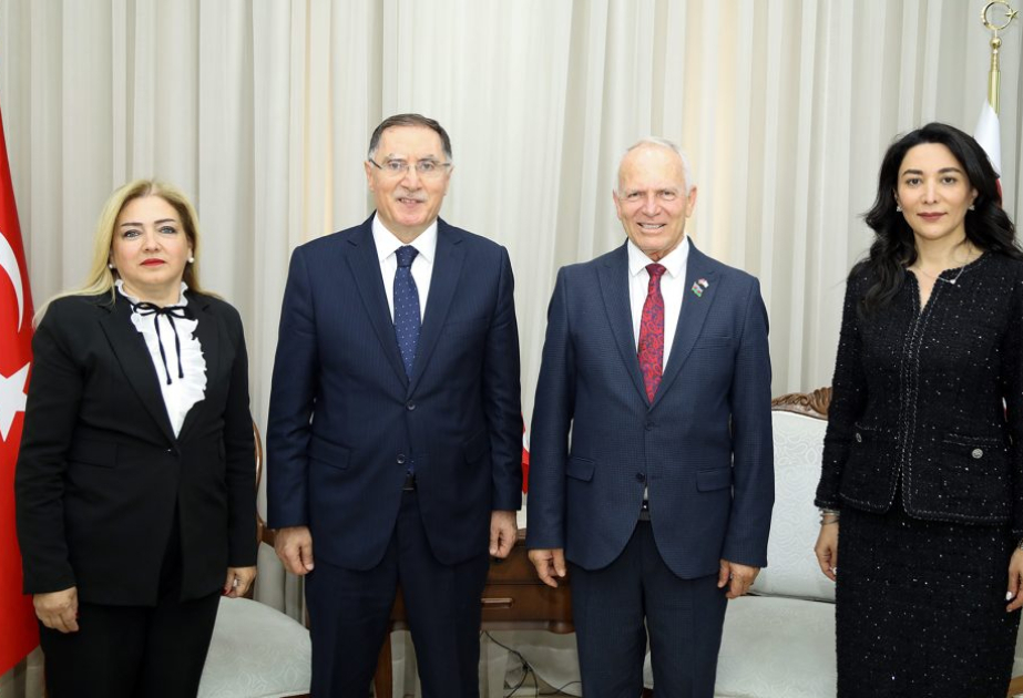 Омбудсмены Азербайджана и Турции посетили парламент ТРСК
 