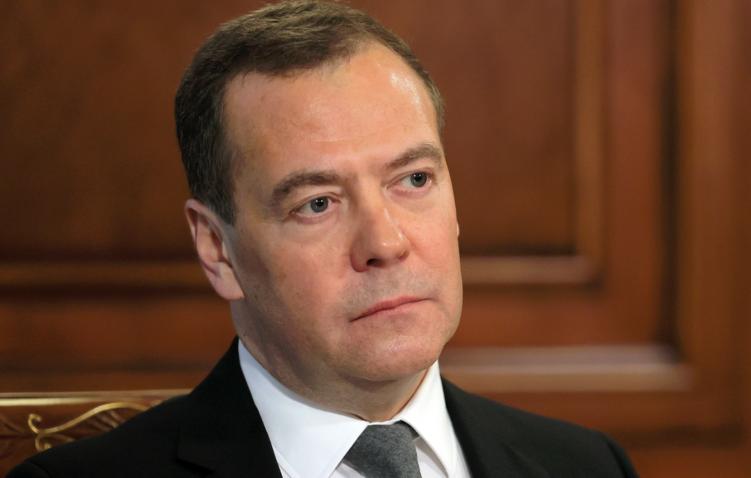 Медведев: мир никогда не был так близок к глобальной катастрофе
 
