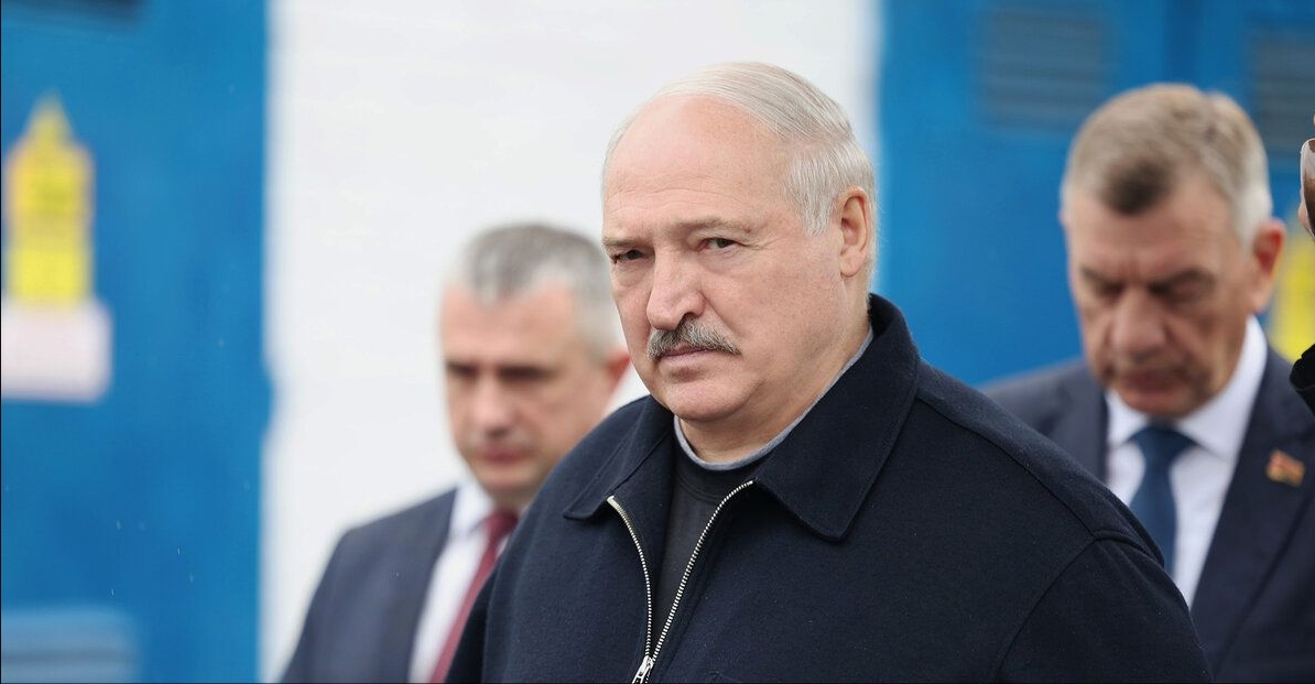 Лукашенко: среди прибывших в Белоруссию украинцев многие оседают в стране
 