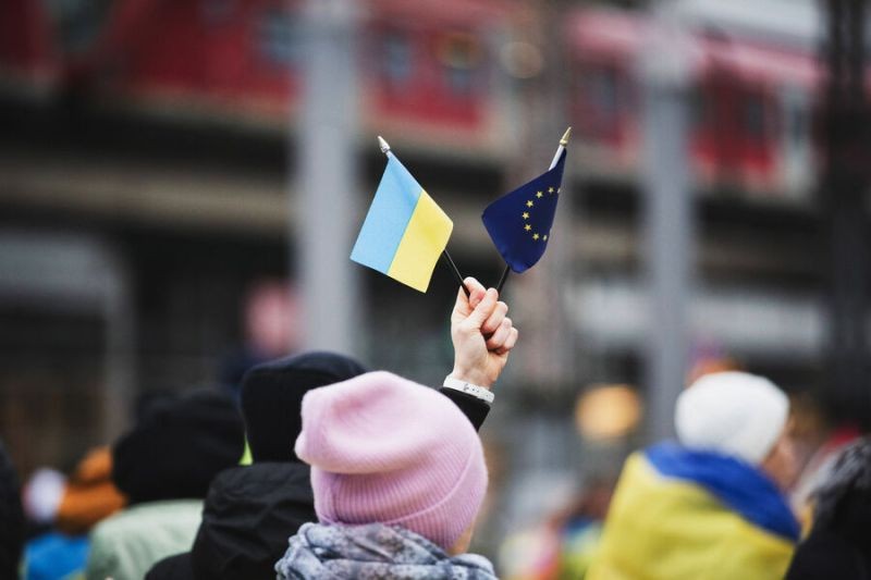 Украинским беженцам продлили право оставаться на территории Евросоюза
 