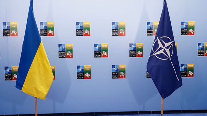 Эстония призвала пригласить Украину в НАТО назло России
 