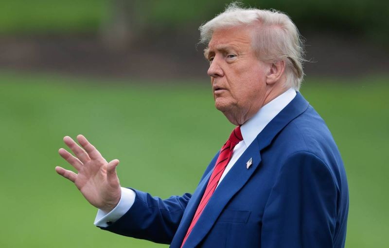 Белый дом объяснил слова Трампа о смене режима в Иране 
 