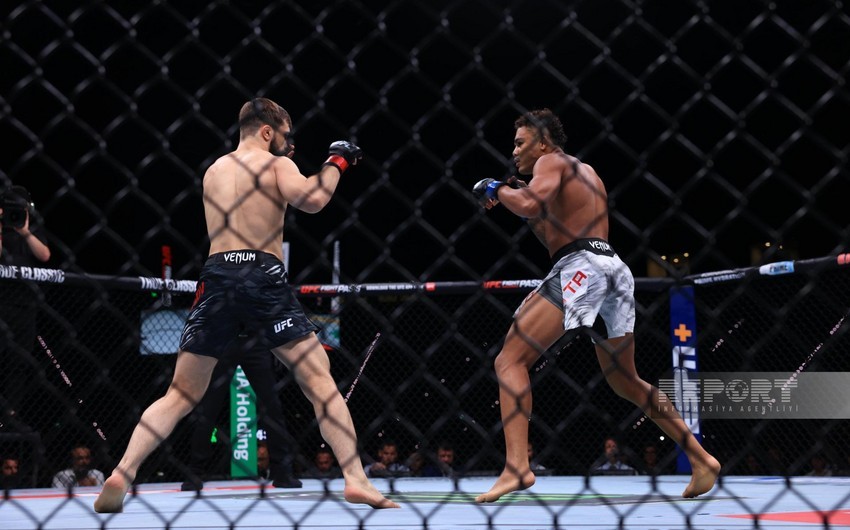 Турнир в Баку стал одним из самых продолжительных в истории UFC
 