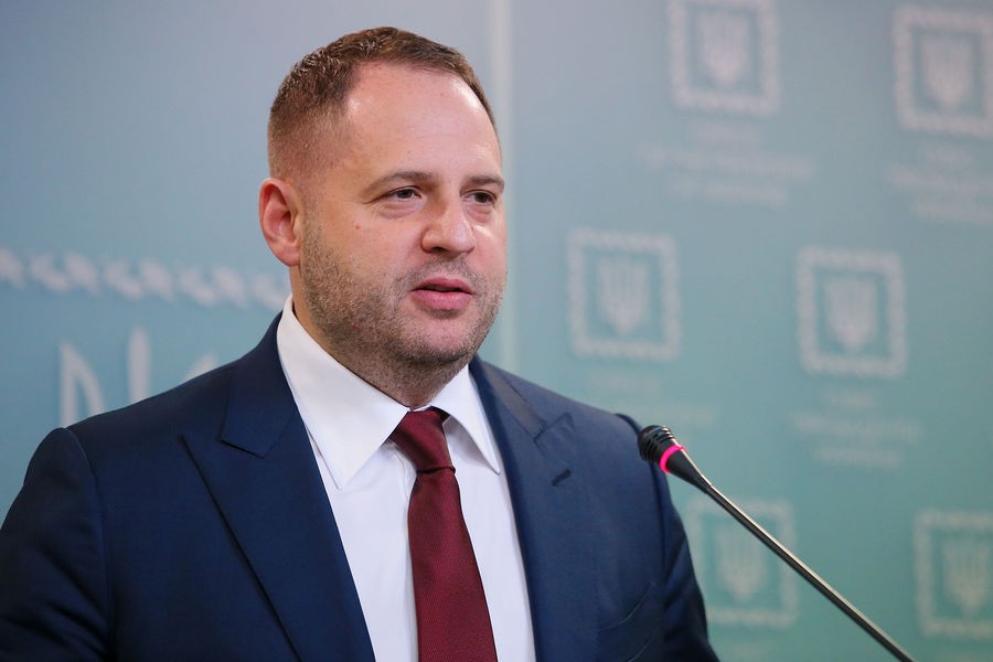 Ермак: Зеленский должен баллотироваться на второй срок
 