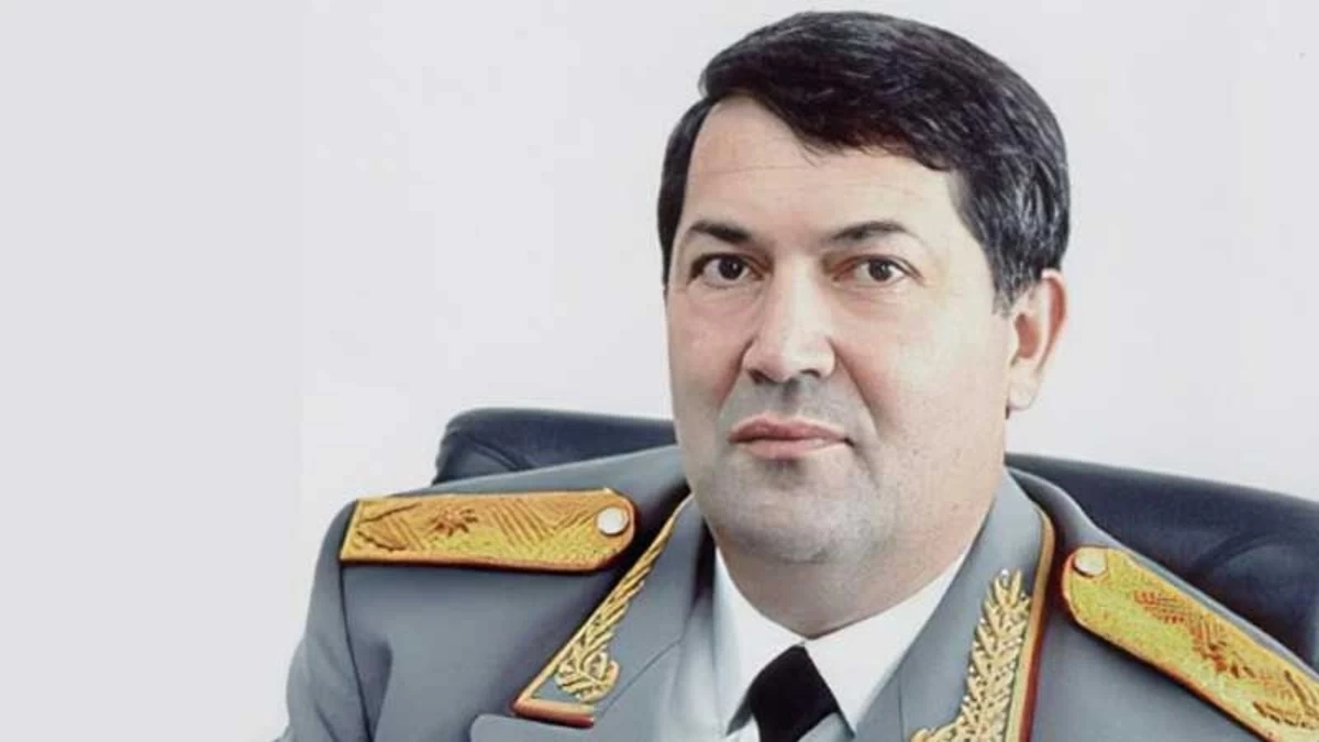 Верховный суд принял решение в отношении мошенника, представлявшегося родственником Рамиза Зейналова
 
