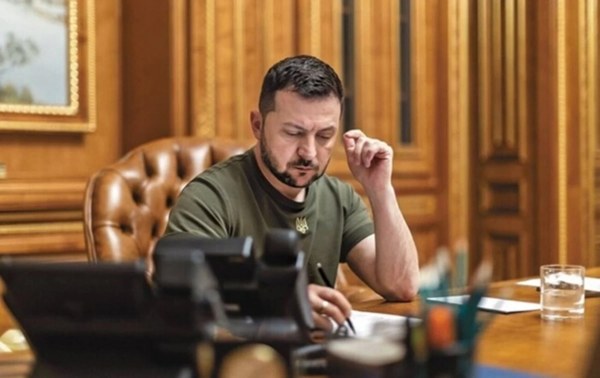 Зеленский подписал закон о легализации множественного гражданства
 