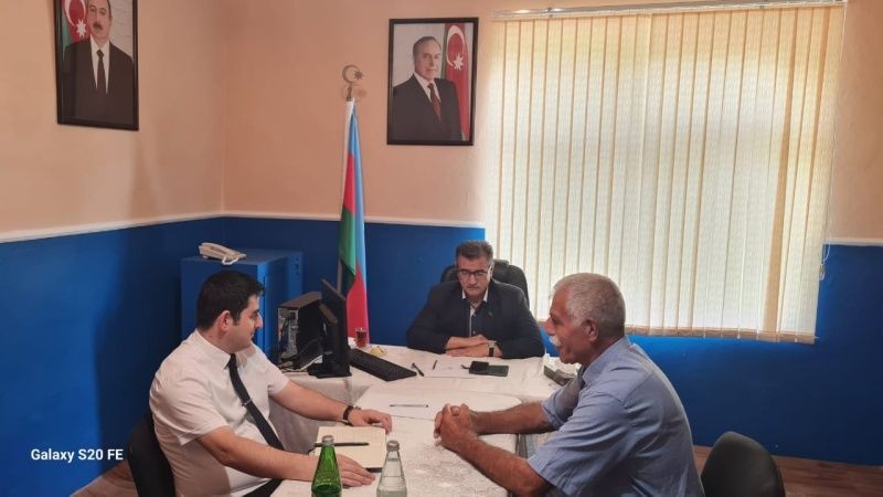 Депутат Новруз Аслан принял местных жителей в Исмаиллы - ФОТО