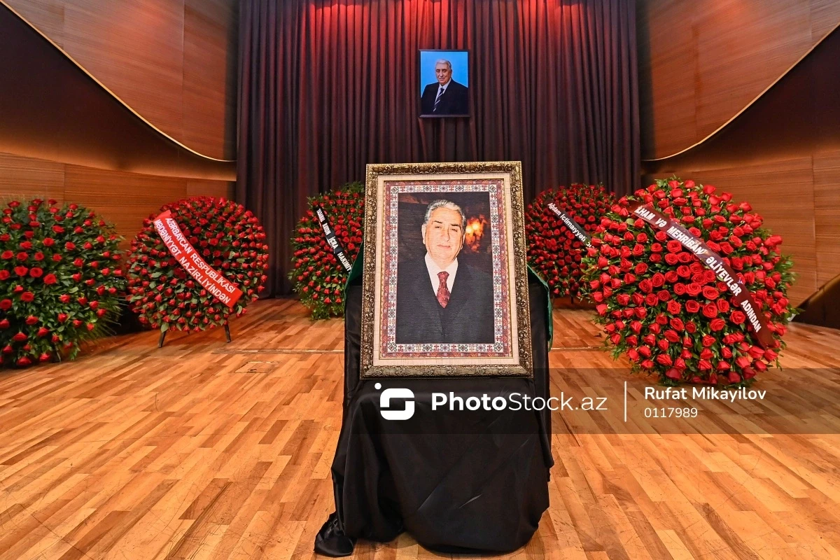 Состоялись похороны народного артиста Арифа Бабаева - ВИДЕО
 