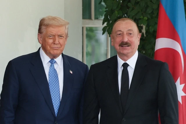 Президент Ильхам Алиев поблагодарил Президента США за отмену 907-й поправки
 