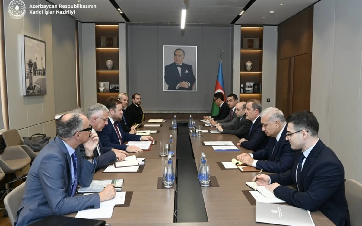 Азербайджан и Великобритания провели межмидовские политконсультации
 
