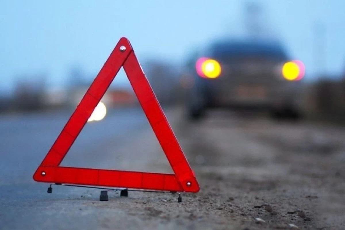 В Товузском районе четыре члена одной семьи пострадали в ДТП
 
