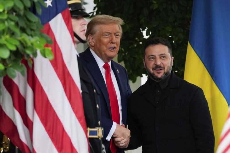 Зеленский призвал Трампа занять «четкую позицию» по санкциям против России
 