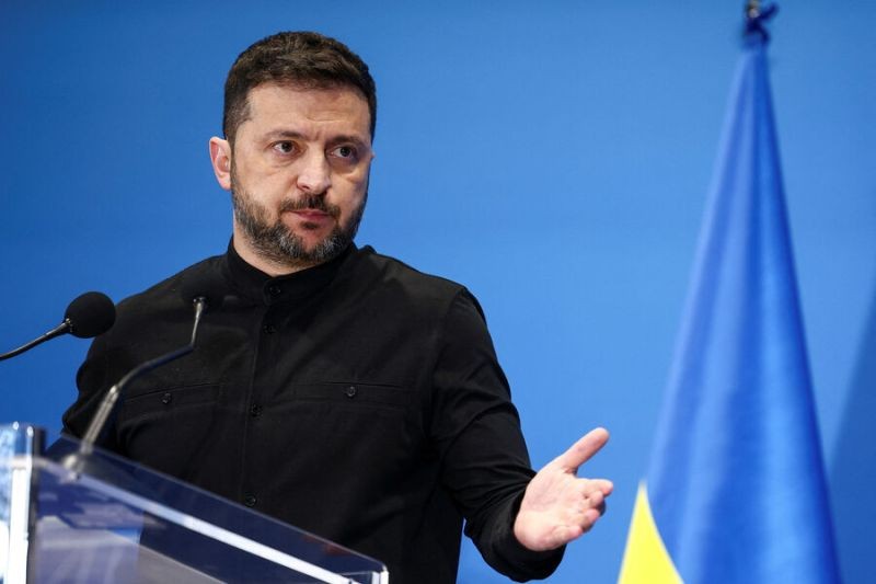 Украинские СМИ сообщили о подготовке офиса Зеленского к выборам
 