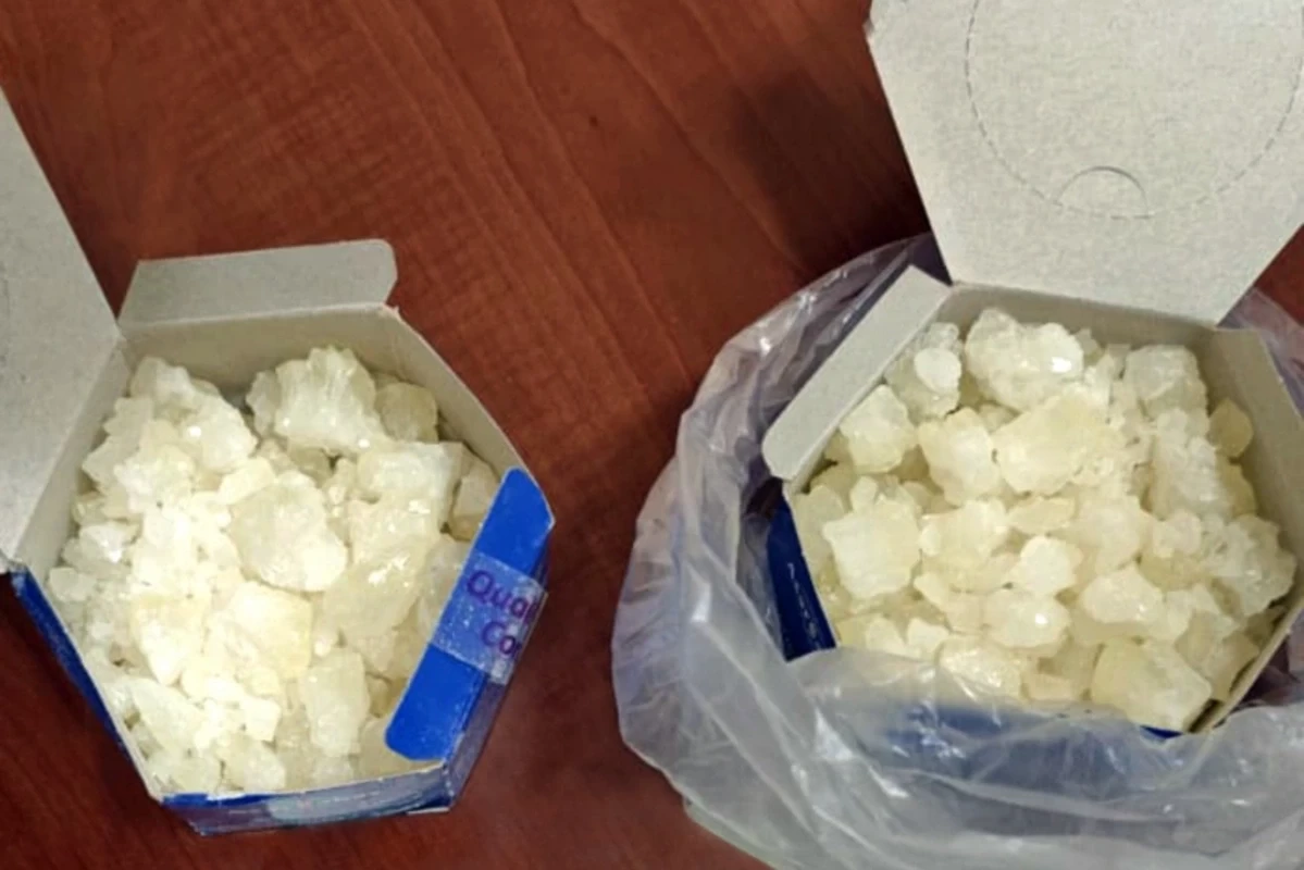 У прибывшего из Санкт-Петербурга в Гянджу гражданина Азербайджана изъяли метадон
 