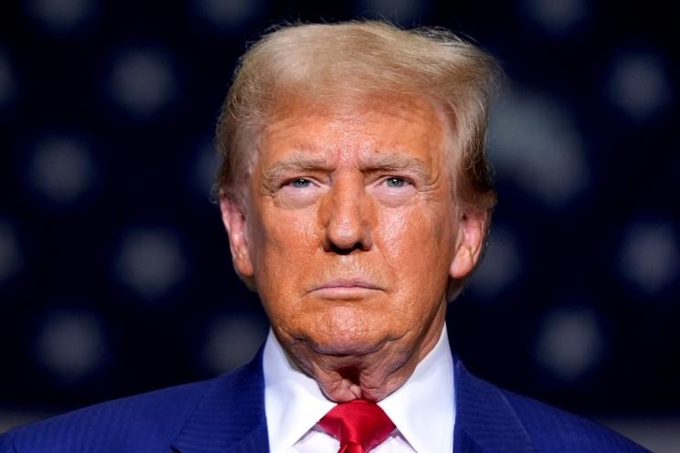 Трамп заявил, что был бы рад снять санкции с Ирана в случае заключения сделки
 