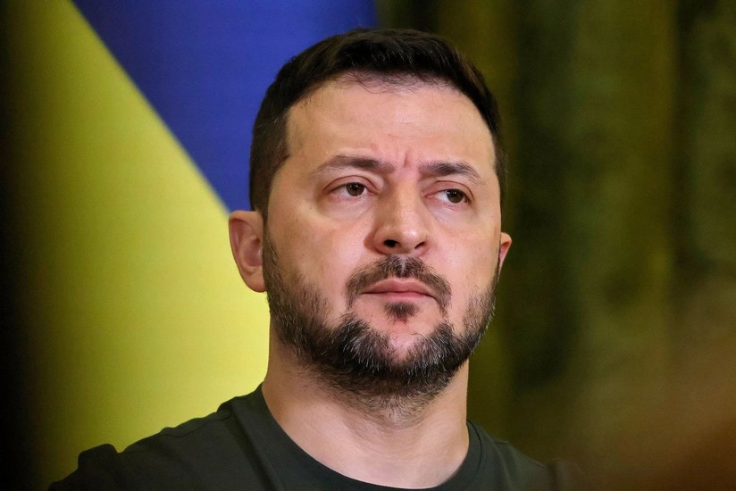 Зеленский: Украина не собирается дарить России свои территории
 