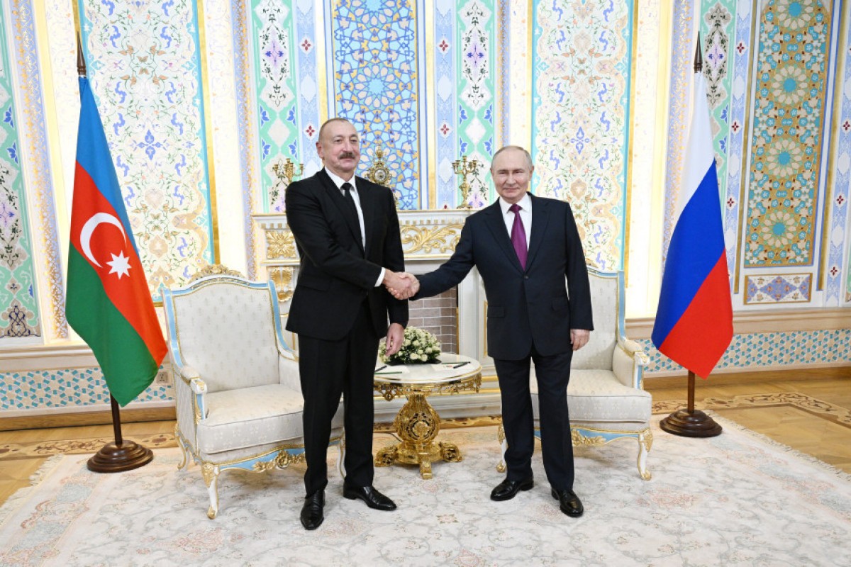 Путин позвонил Президенту Ильхаму Алиеву