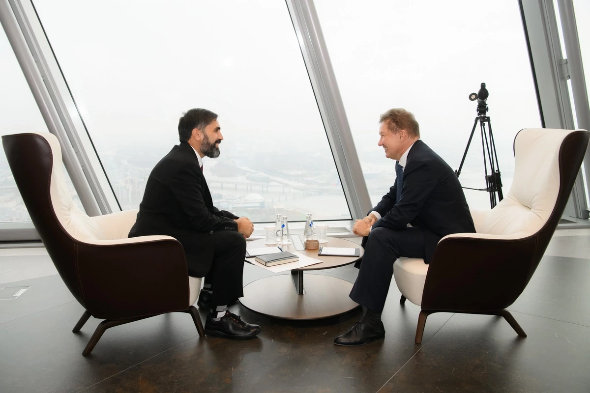 Состоялась рабочая встреча Ровшана Наджафа и Алексея Миллера