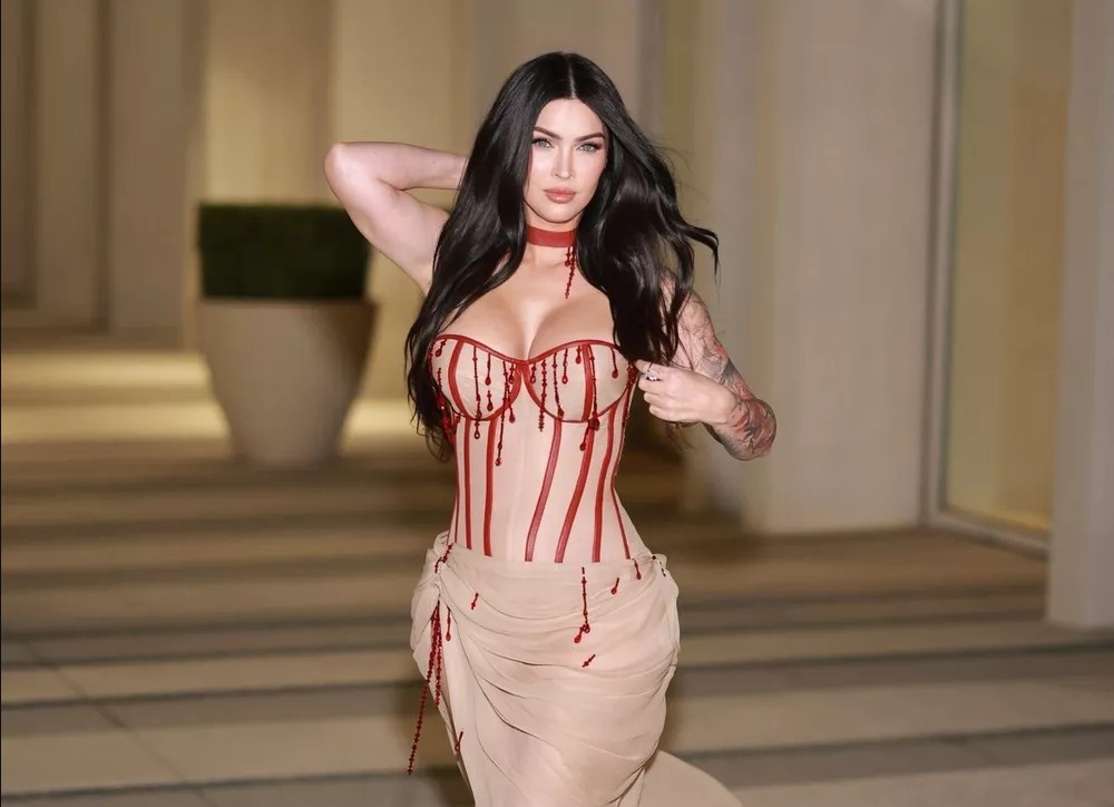 Меган Фокс о том, как чувствует себя после четвертых родов
 