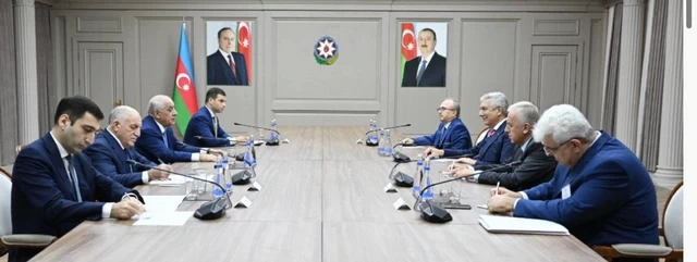 Али Асадов провел встречу с председателем правления Стамбульской промышленной палаты