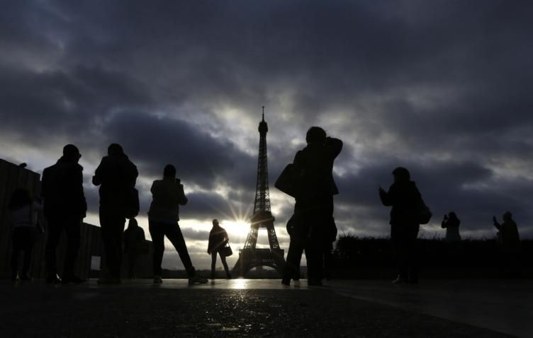 Euronews: Франция и Люксембург сомневаются в разумности изъятия активов РФ
 