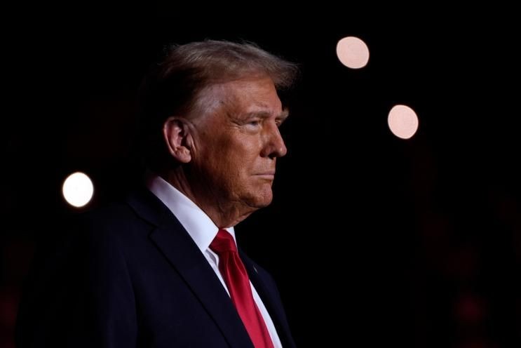 Трамп заявил, что не рассматривает передачу Tomahawk Украине
 