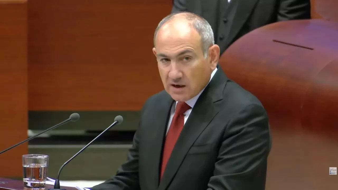 Пашинян: Возвращение армян в Карабах может стать угрозой мирному процессу
 