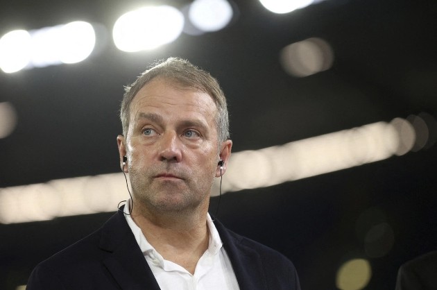 Главный тренер "Барселоны" Флик намерен покинуть пост
 