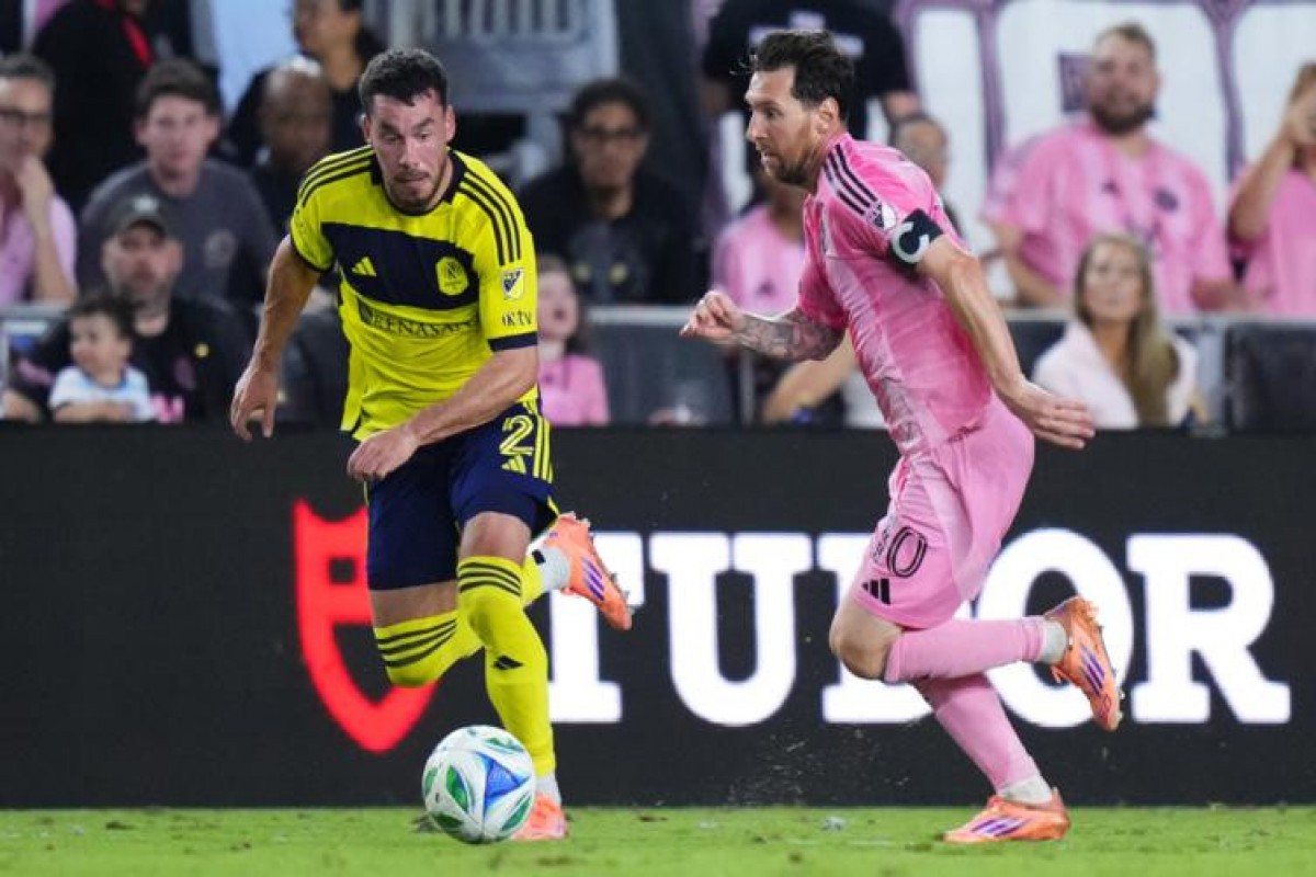 Месси стал первым футболистом, отдавшим 400 голевых передач
 