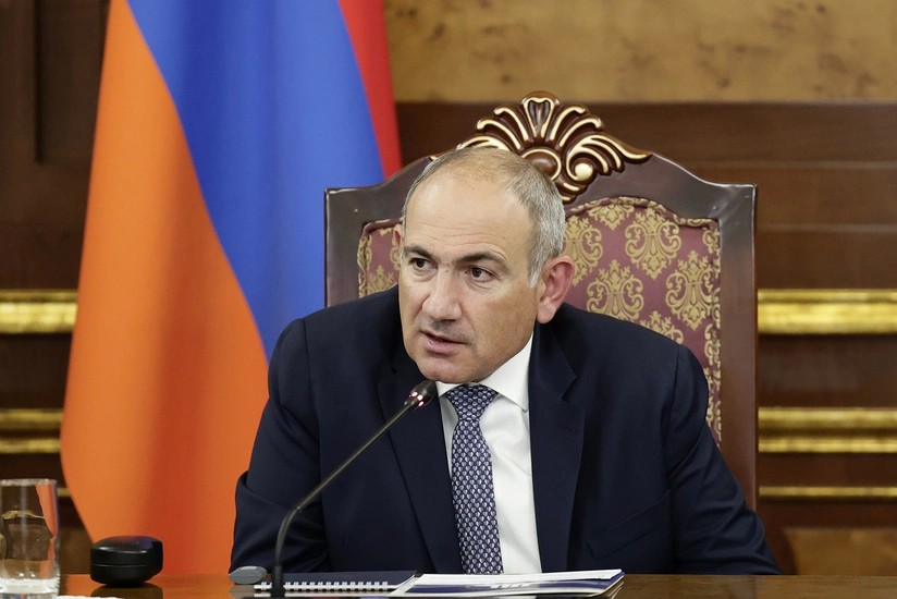 Пашинян провел совещание руководящего состава ВС Армении
 