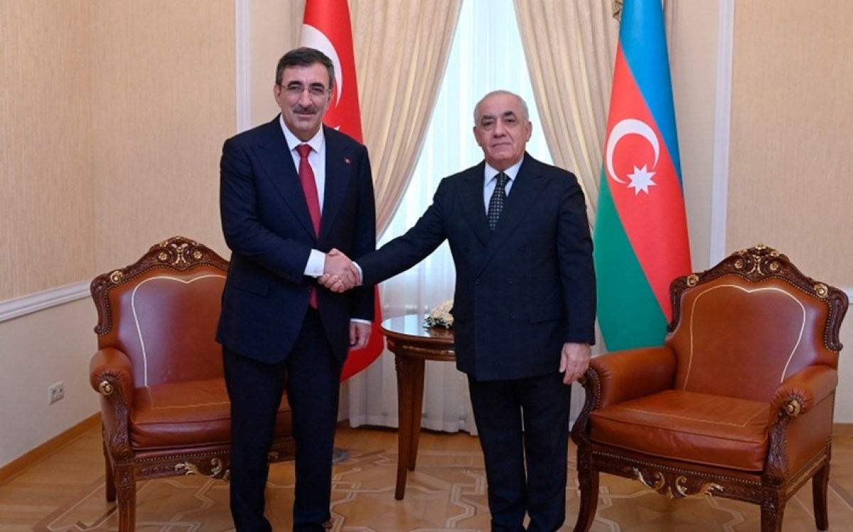 Вице-президент Турции и премьер-министр Азербайджана провели телефонный разговор
 