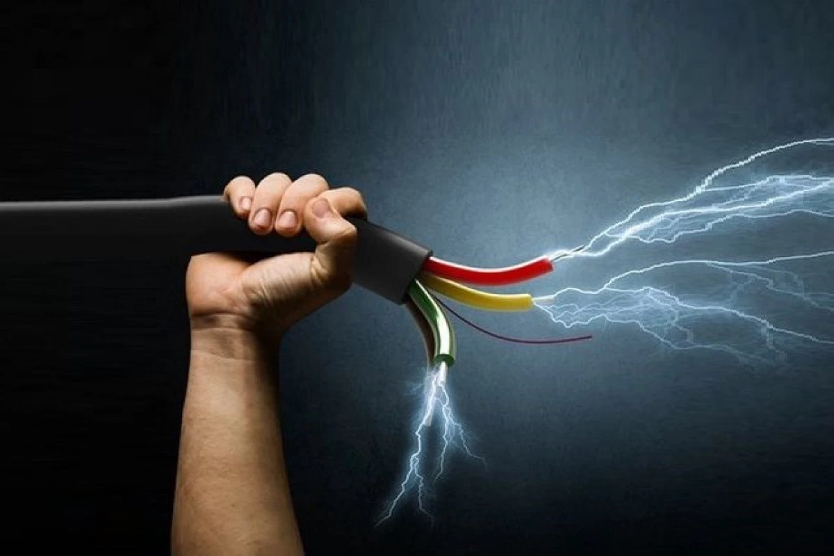 В Агстафе мужчина погиб от удара электрическим током
 