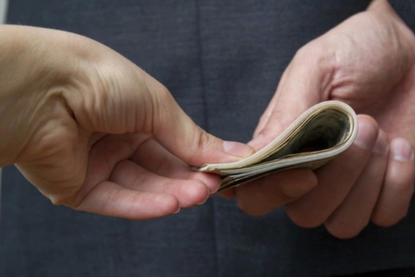 В Армении 5 человек обвиняются в даче взяток во время выборов в Вагаршапате
 