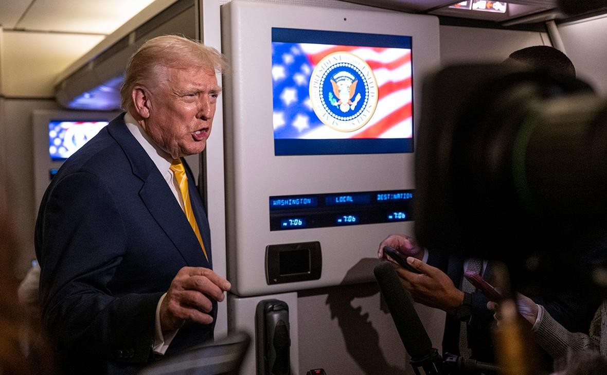 Трамп назвал журналистку «свинкой» после вопроса о деле Эпштейна
 