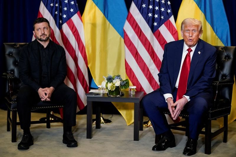 Белый дом напомнил, что «определенно работает» над решением конфликта на Украине
 