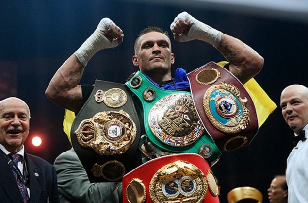 Александр Усик освободил титул WBO и перестал быть абсолютным чемпионом мира
 