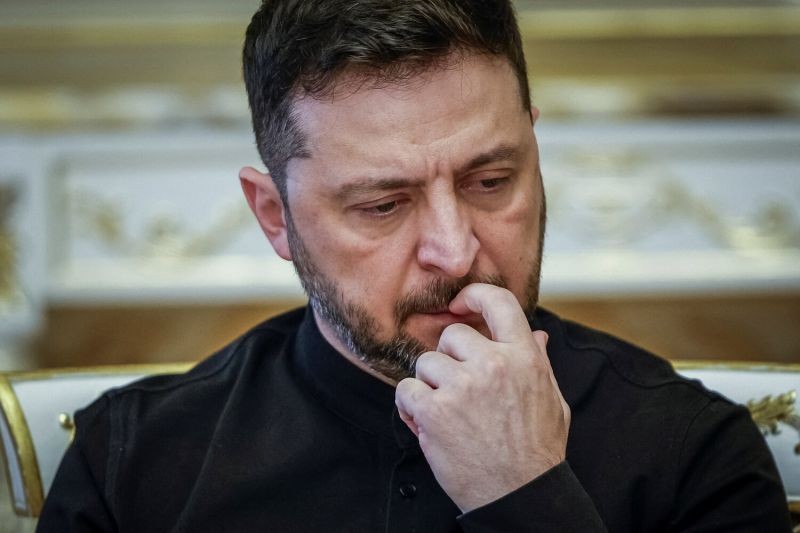 Окружение Зеленского отговаривает его от переизбрания на второй срок
 