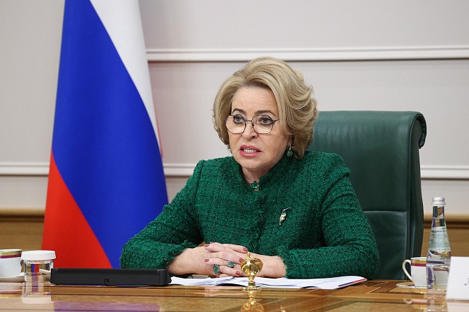 Матвиенко: НАТО воюет с Россией руками украинцев