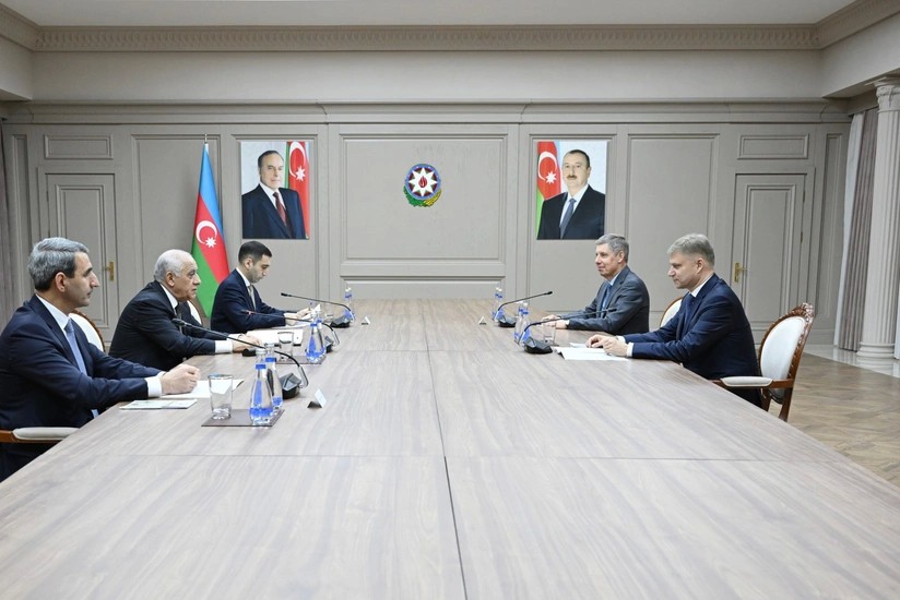 Премьер Азербайджана обсудил с главой РЖД развитие инфраструктуры МТК Север-Юг
 