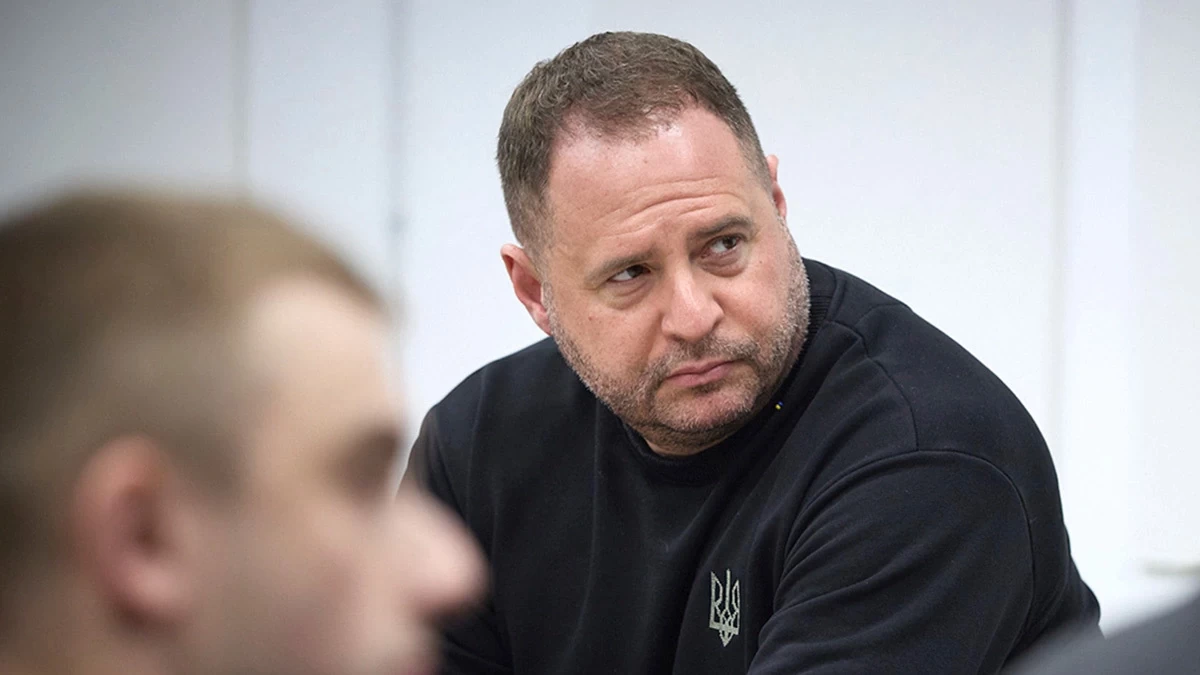 СМИ раскрыли подробности обысков у Ермака
 