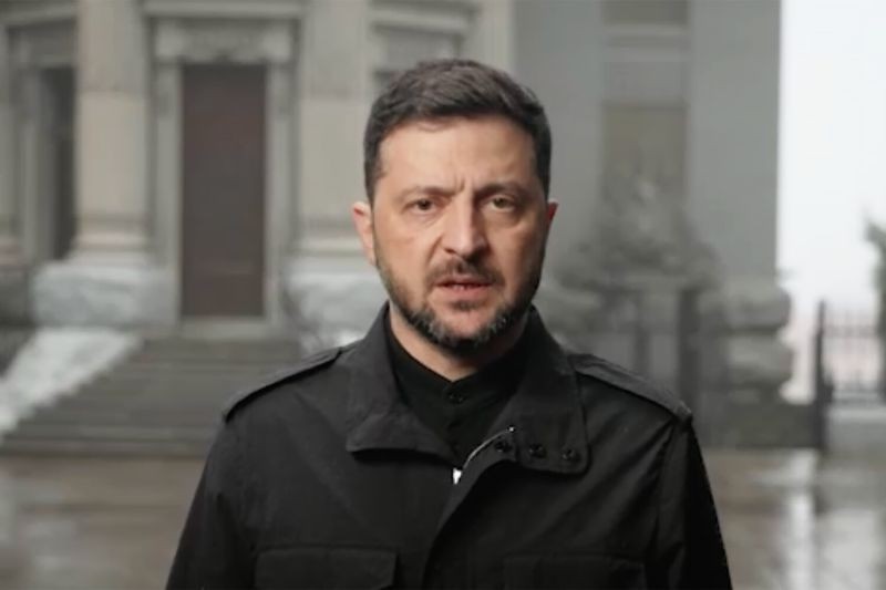 СМИ: позиции Зеленского на переговорах еще более ослабнут после отставки Ермака
 