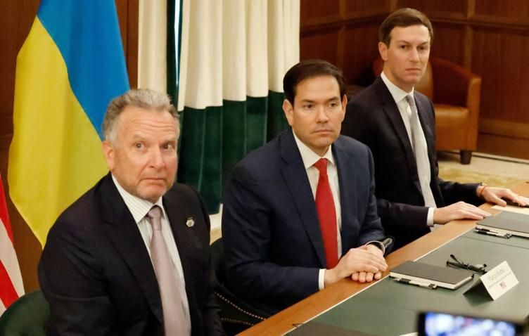 Bloomberg: встреча США и Украины во Флориде не принесла серьезного прорыва
 