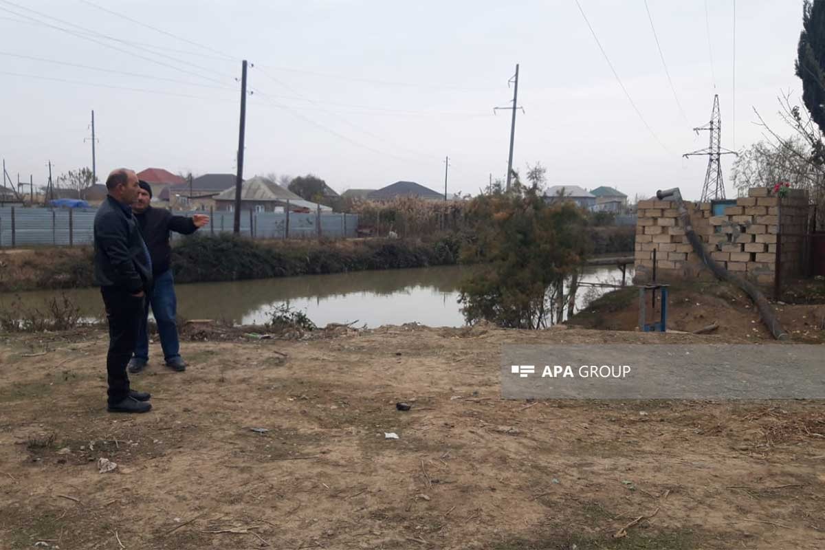 В Билясуварском районе автомобиль упал в канал, погибли 5 человек
 