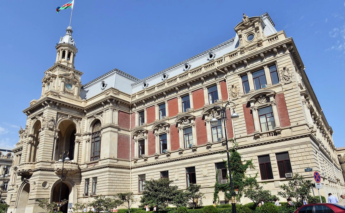 Упраздняются некоторые отделы ИВ ряда районов Баку
 