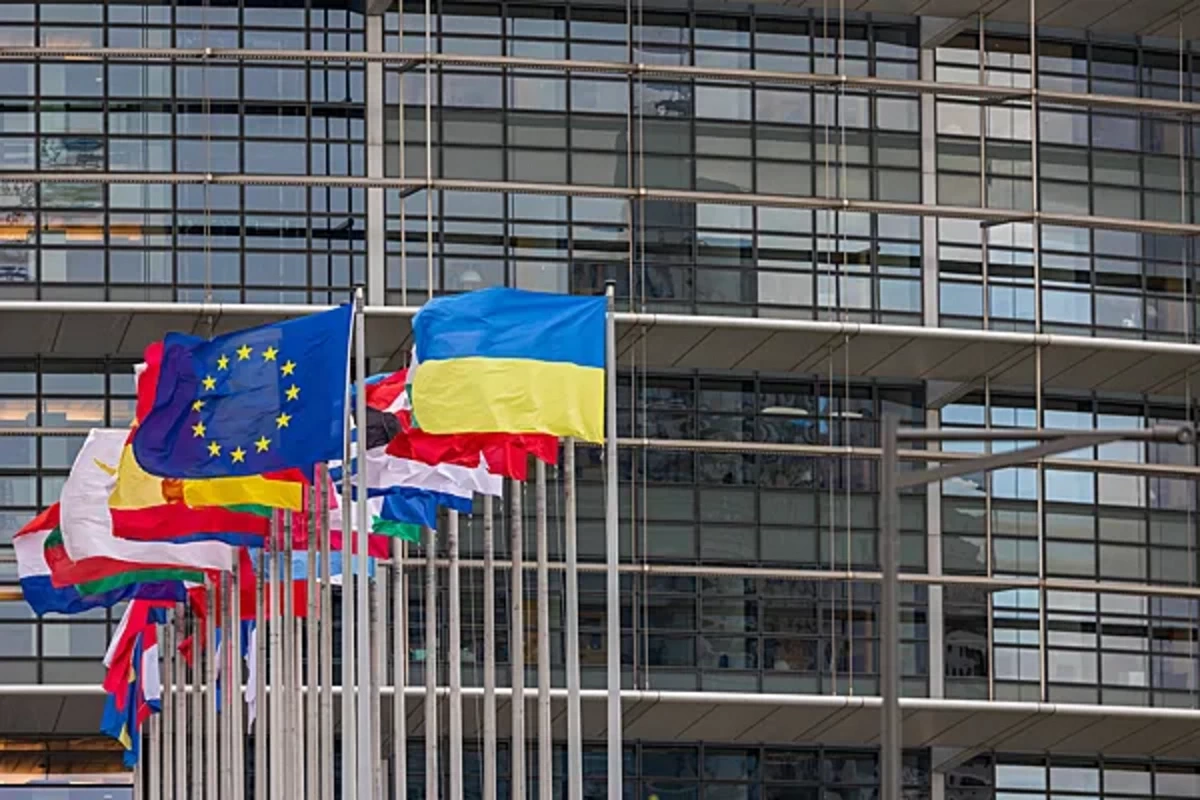 Три страны юридически отказались финансировать Киев
 