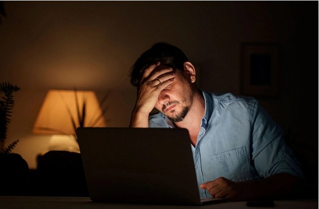 Сомнолог рассказал, как снизить вред от работы в ночную смену
 