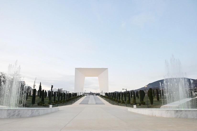 Ильхам Алиев принял участие в открытии Парка Победы в Ханкенди
 