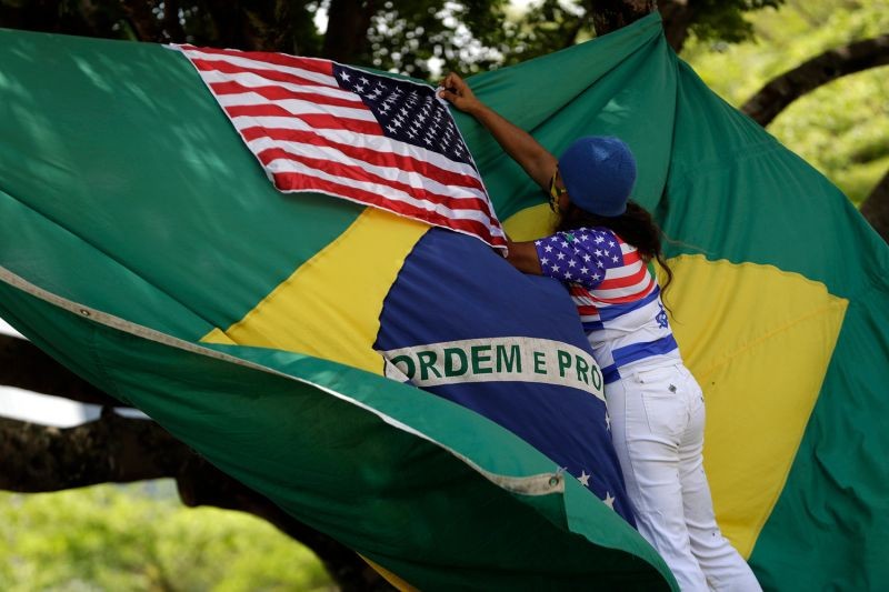 В Бразилии опасаются американского вмешательства в президентские выборы
 