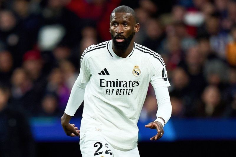 ПСЖ намерен подписать защитника "Реала"
 