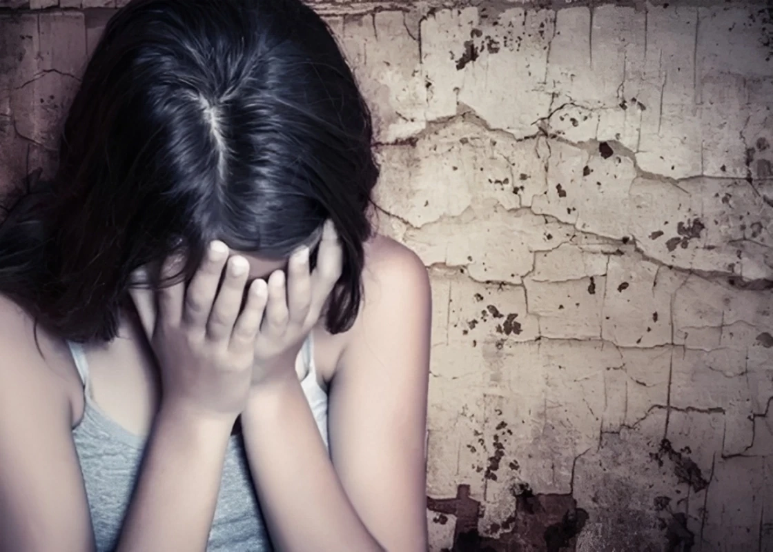 В Азербайджане вынесен приговор отцу, совершившему насилие над несовершеннолетними дочерьми
 